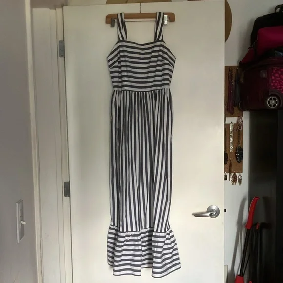 A new day tiered Blue White stripe Maxi Dress tiered ruffle hem pockets small - Picture 2 of 5